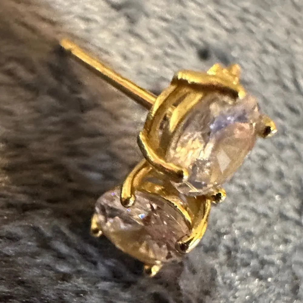 Children’s 925 Gold Zirconia Stud Earrings – One Missing Back